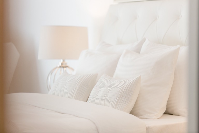 FollidayInn header image